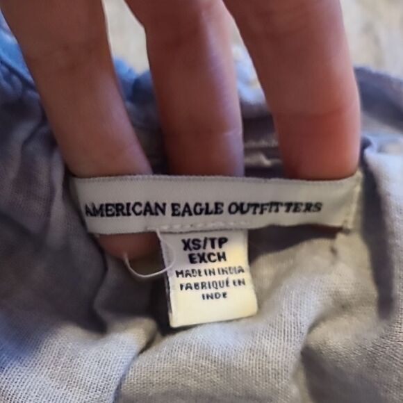 American eagle outfitters womens gray eyelet off the‎ shoulder cropped shirt - Picture 4 of 5